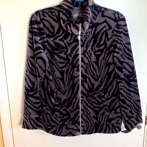 Style&CO SPORT -Women’s Zebra Pattern Zipper Vellux Feel Jacket Size XL